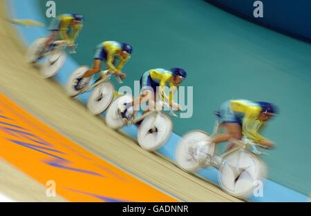 Commonwealth Games - Manchester 2002 - Radfahren - Männer 4000m Team Pursuit. Australien bricht den Commonwealth-Rekord und wettt nun gegen England um die Goldmedaille Stockfoto