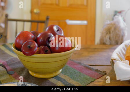 Holz-Äpfel Stockfoto