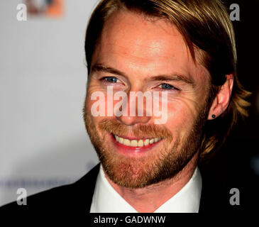 Smaragde und Ivy Ball - London. Ronan Keating kommt zum Emeralds und Ivy Ball in Old Billingsgate, London. Stockfoto