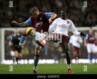 Fußball - Barclays Premier League - Aston Villa V Arsenal - Villa Park Stockfoto