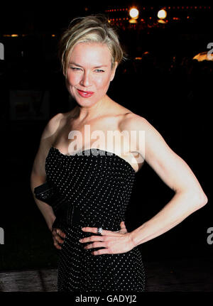 Britische Premiere von Bee Movie - London. Renee Zellweger kommt zur britischen Premiere von Bee Movie im Empire am Leicester Square im Zentrum von London. Stockfoto