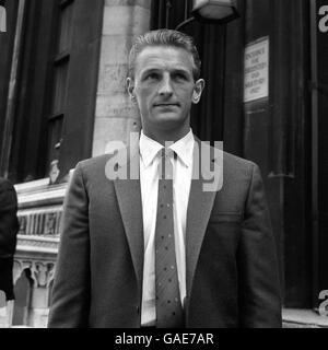 Fußball - George Eastham Court Fall - High Court - London Stockfoto