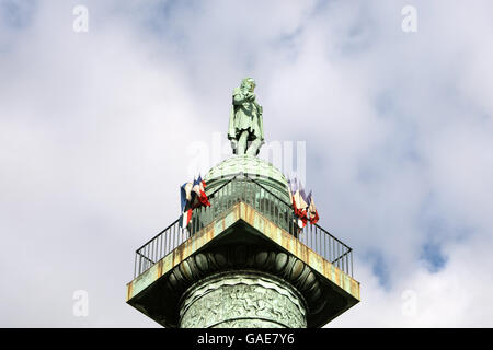 Eine allgemeine Ansicht der Vendome Spalte am Place Vendome, Paris, Frankreich. Dies ist ein Denkmal für Napoleon Siege. Stockfoto