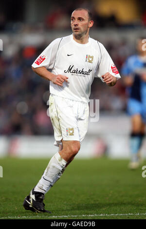 Fußball - Coca-Cola Football League Two - Wycombe Wanderers V Milton Keynes Dons - Adams Park Stockfoto