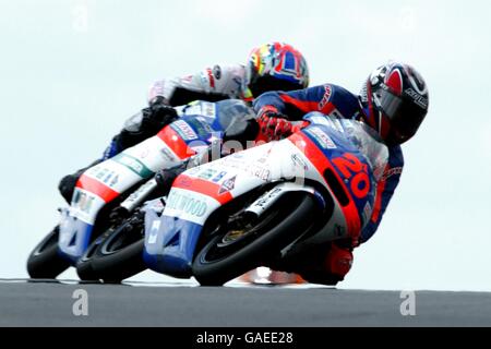 Motorradfahren - Cinzano Grand Prix von Großbritannien - Moto GP. Imrie Toth während des Qualifyings für das 125ccm-Rennen Stockfoto