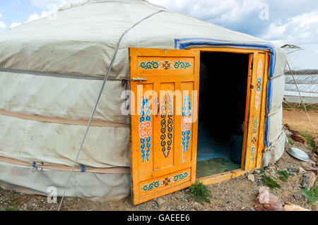 Mongolische Jurte Exterieur, ein ger, zentral in der mongolischen Steppe genannt Stockfoto