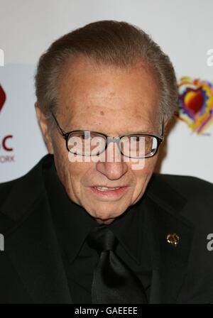 King of Hearts Awards Gala - Los Angeles. Larry King nimmt an der King of Hearts Awards Gala im Beverley Hilton Hotel in Los Angeles Teil. Stockfoto