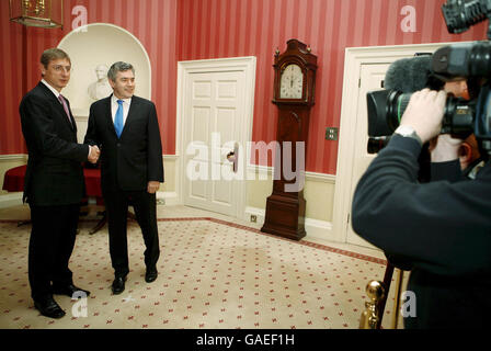 Gordon Brown trifft ungarischen Ministerpräsidenten Stockfoto