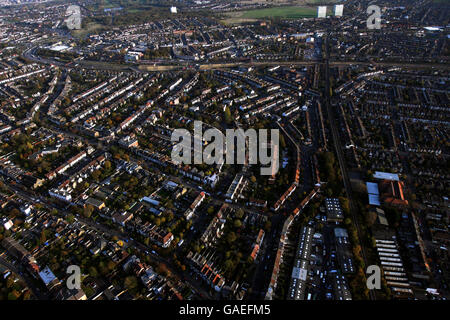 Wohnimmobilie in Stratford. Gesamtansicht einer Wohnimmobilie in Stratford, East London. Stockfoto