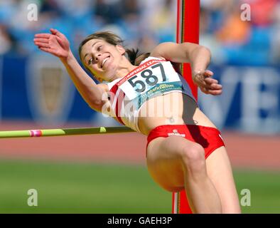 Manchester 2002 - Commonwealth Games - Frauen Heptathlon - Hochsprung. Englands Kelly Sotherton im Heptathlon-Hochsprung Stockfoto