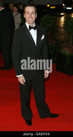 Anton Du Beke kommt für die Variety Club Showbiz Awards 2007 im Londoner Hilton an der Park Lane im Zentrum von London an. Stockfoto