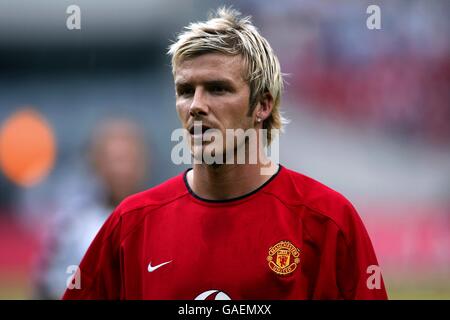 Manchester United Kapitän David Beckham während des Vormatchtrainings Sitzung für das Spiel gegen Parma Stockfoto