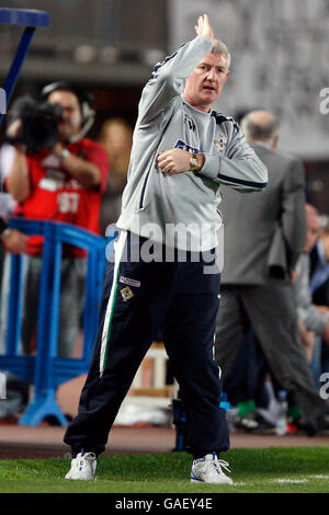 Fußball - UEFA European Championship 2008 Qualifikation - Gruppe F - Spanien gegen Nordirland - Estadio de Gran Canaria. Nigel Worthington, Northern Ireland Manager Stockfoto