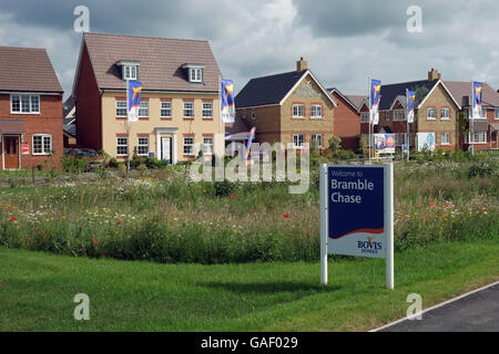 Bovis Homes Wohnsiedlung 'Bramble Chase' in Honeybourne, in der Nähe von Evesham, Worcestershire, England, Großbritannien Stockfoto