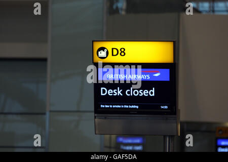 Generisches Bild des neuen Terminals 5 am Flughafen Heathrow vor seiner Eröffnung im März 2008. PRESSEVERBAND Foto.Bildtermin: Montag, 17. Dezember 2007. Bildnachweis sollte lauten: Steve Parsons/PA Wire Stockfoto