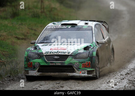 Jari-Matti Latvala aus Finnland im Stobart VK M-Sport Ford Rally Team Ford Focus RS WRC in der Wales Rally GB. Stockfoto