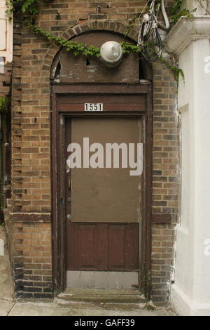 Eine alte Tür im Hyde Park, Chicago, IL, USA Stockfoto