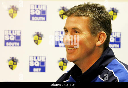 Shaun Gale, Manager von Havant und Waterlooville, während einer Pressekonferenz im Champneys Forest Mere Health Resort, Hampshire. Stockfoto