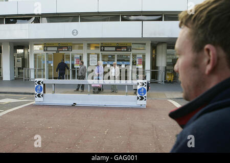 John Smeaton spricht über Glasgow Flughafen-Terror-Anschlag Stockfoto