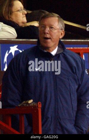 Alex Ferguson, Manager von Manchester United, ist nach der Eröffnung niedergeschlagen Ziel des Spiels Stockfoto