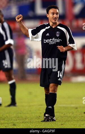 Fußball - UEFA-Cup - erste Runde - erste Etappe - Hadjuk Split gegen Fulham. Fulham's Steed Malbranque feiert sein Siegtreffer Stockfoto