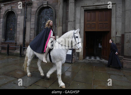 Lady Godiva Fahrten durch Manchester Stockfoto