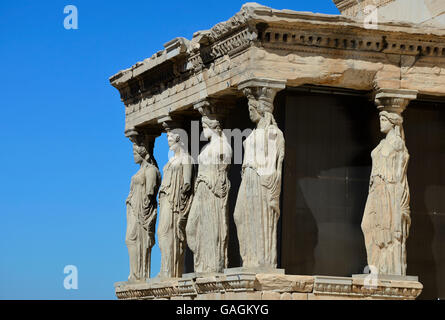 Detail des Südportal des Erechtheion mit der Karyatiden, Athen Griechenland im Morgenlicht Stockfoto