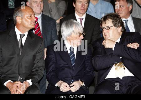 Formel 1 Motor Racing - Mclaren-Mercedes MP4-23-Launch - Stuttgart Stockfoto