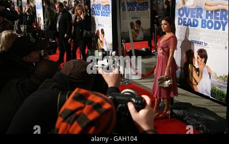 Eva Longoria Parker kommt bei der Premiere von Over her Dead Body im Arclight Theater, Los Angeles. Stockfoto