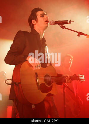 Aviv Geffen in Konzert - London Stockfoto