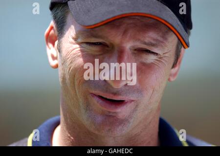 Cricket - die Asche - erster Test - Australien gegen England - Netze. Australiens Kapitän Steve Waugh. Stockfoto