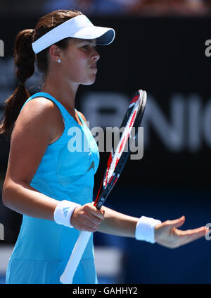 Tennis - Australian Open 2008 - Tag 13 - Melbourne & Olympic Parks. Ana Ivanovic feiert während des Damen-Finales gegen Maria Sharapova am dreizehnten Tag der Australian Open Stockfoto