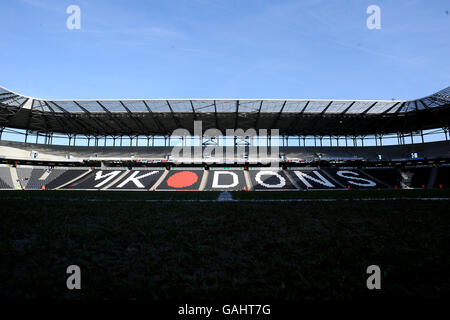 Fußball - Coca-Cola Football League Championship - Milton Keynes Dons gegen Rotherham United - Stadion:mk. Ein allgemeiner Blick ins Stadion:mk Stockfoto