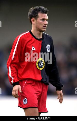 Fußball - AXA FA Cup - erste Runde - Vauxhall Motors gegen Queens Park Rangers. Marc Bircham, Queens Park Rangers Stockfoto