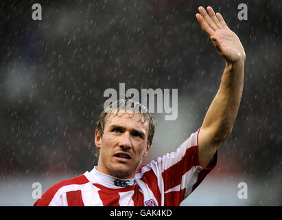 Fußball - Coca-Cola Football League Championship - Stoke City / Burnley - Britannia Stadium. Liam Lawrence von Stoke City feiert das Tor zum Ausgleich vom Strafpunkt aus Stockfoto