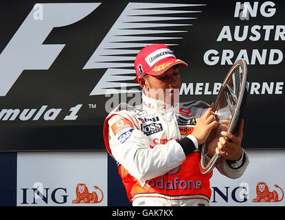 McLaren Lewis Hamilton feiert seinen Sieg beim Formel 1, Australian, Grand Prix im Albert Park, Melbourne, Australien. Stockfoto