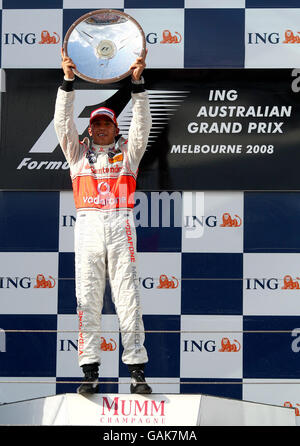 Formel-1-Autorennen - Großer Preis Von Australien - Rennen - Albert Park. McLaren Lewis Hamilton feiert seinen Sieg beim Formel 1, Australian, Grand Prix im Albert Park, Melbourne, Australien. Stockfoto