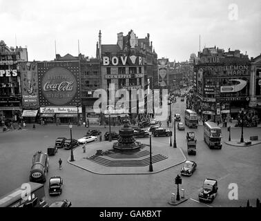 Transport, Piccadilly Circus, 1958. Verkehr auf Piccadilly Circus. Stockfoto