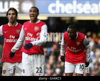 Fußball - Barclays Premier League - Chelsea / Arsenal - Stamford Bridge. Arsenals William Gallas schreit seine Verteidiger an Stockfoto