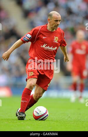 Fußball - Johnstone's Paint Trophy Final - Milton Keynes Dons / Grimsby Town - Wembley Stadium. Colin Cameron, Milton Keynes Dons Stockfoto