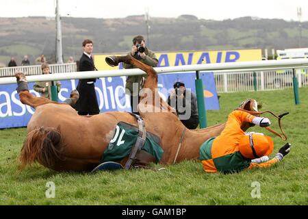 Horse Racing - Cheltenham Festival - Tag drei - Cheltenham Racecourse Stockfoto