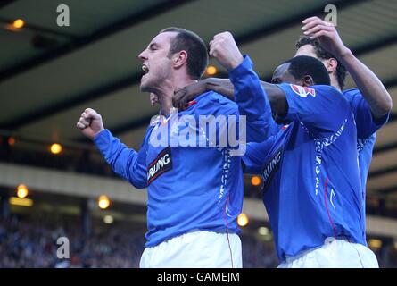 Fußball - CIS Insurance Cup Finale - Dundee United gegen Rangers - Hampden Park. Kris Boyd von den Rangers feiert das Tor zum Equalizer, um es 1-1 zu machen Stockfoto