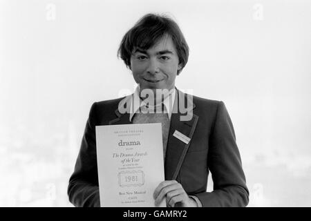 Komponist Andrew Lloyd Webber, nachdem er den Drama Award of the Year 1981 für das beste neue Musical gewonnen hatte. Lloyd Webber gewann es für Cats, basierend auf den Gedichten von T.S Eliot. Stockfoto