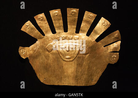 Goldene Inka-Maske Stockfoto