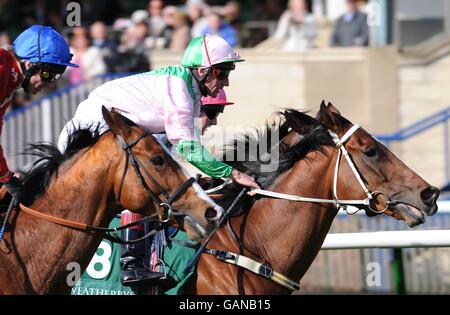 Pferderennen Sie - Craven Meeting - Newmarket Stockfoto