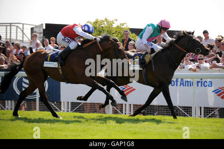 Horse Racing - totesport.com Chester Cup Day - Tag 2 - Chester Rennbahn - The Bank von Amerika Asse Stockfoto