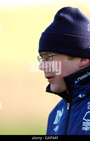 Fußball - freundlich - Nottingham Forest Academy / Korea unter 21 Jahren. Ian McParland, Manager von Nottingham Forest unter 17 Stockfoto