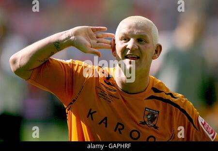 Fußball - Coca-Cola Football League Championship - Play Off - Finale - Hull City gegen Bristol City - Wembley Stadium. Dean Windass von Hull City feiert nach dem Spiel Stockfoto