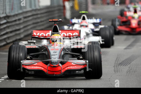 Großbritannien Lewis Hamilton auf dem Weg zum Sieg beim Monte Carlo Grand Prix in Monaco. Stockfoto