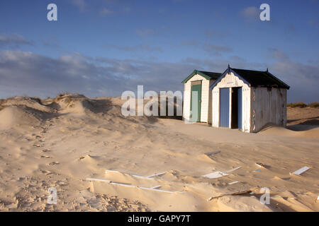 Strand Hütten, Southwold, Suffolk, Morgendämmerung, Februar Stockfoto